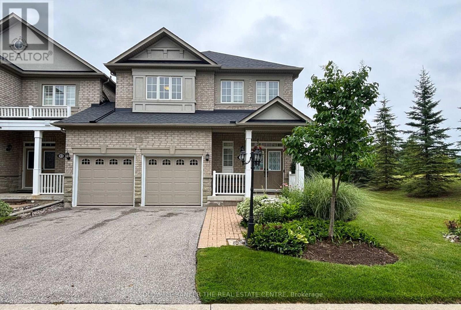 64 - 85 Stonecliffe Crescent, Aurora, ON - Outdoor With Facade