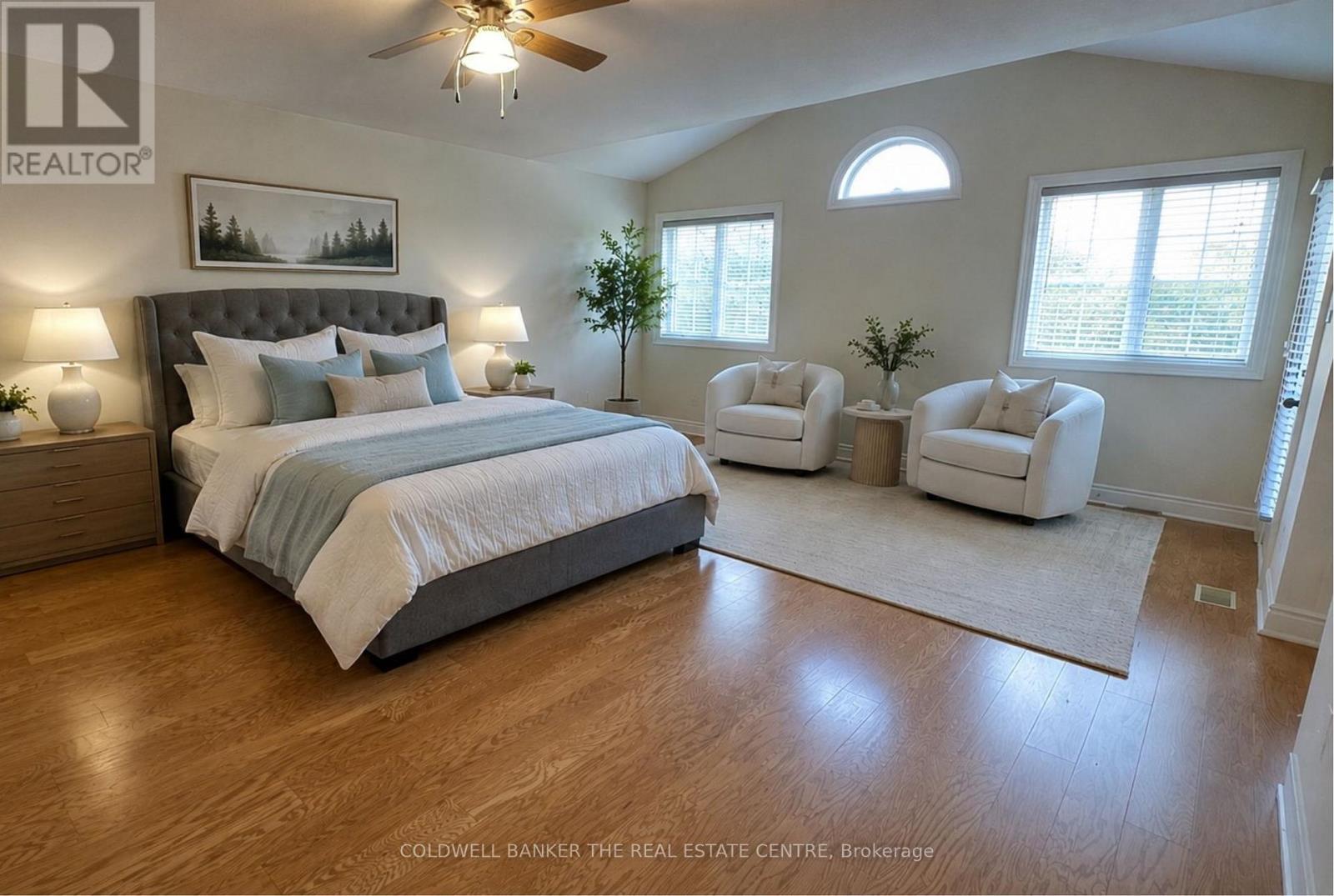 64 - 85 Stonecliffe Crescent, Aurora, ON - Indoor Photo Showing Bedroom
