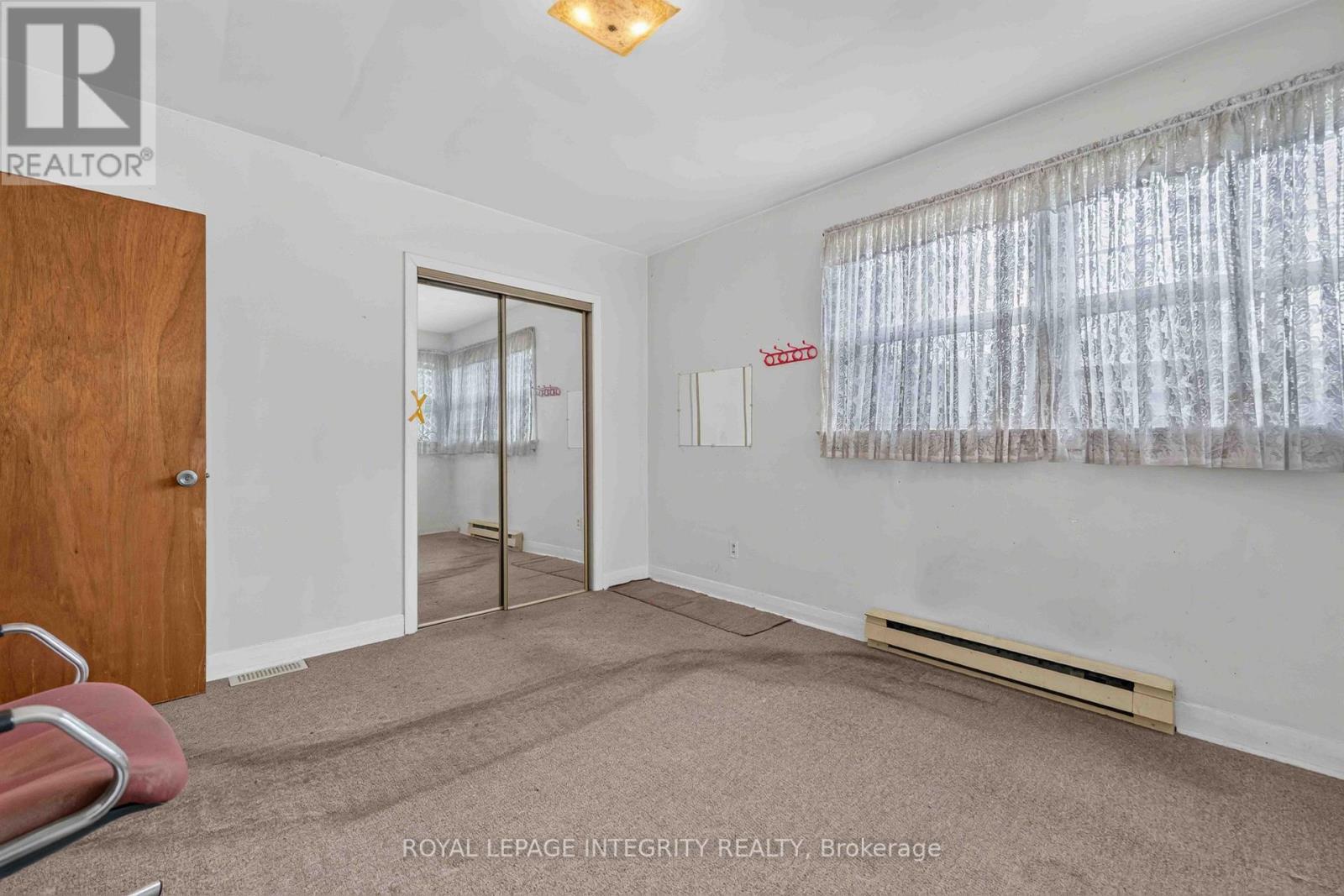 1274 Woodroffe Avenue, Ottawa, ON