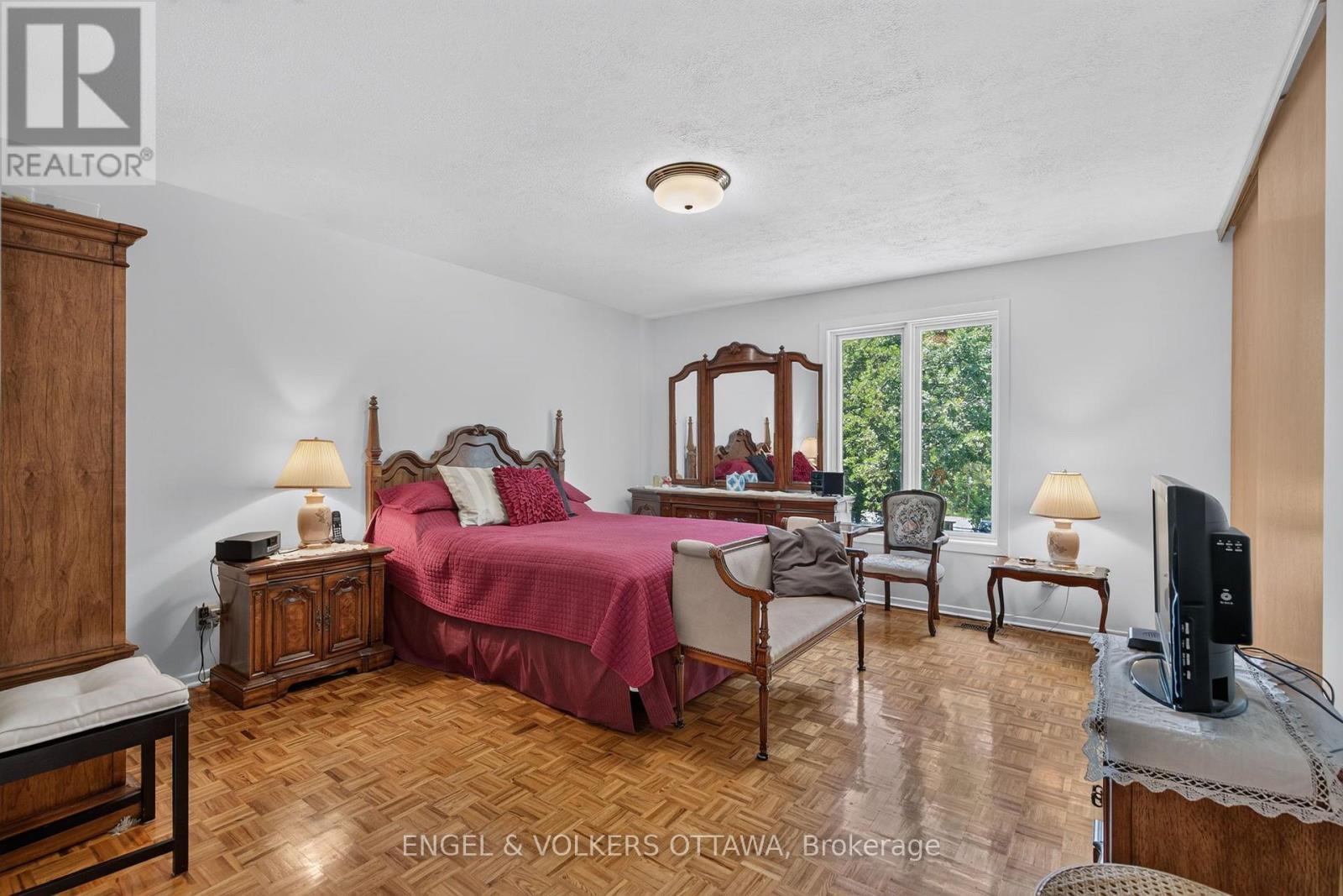 760 Kerwin Road, Ottawa, ON - Indoor Photo Showing Bedroom