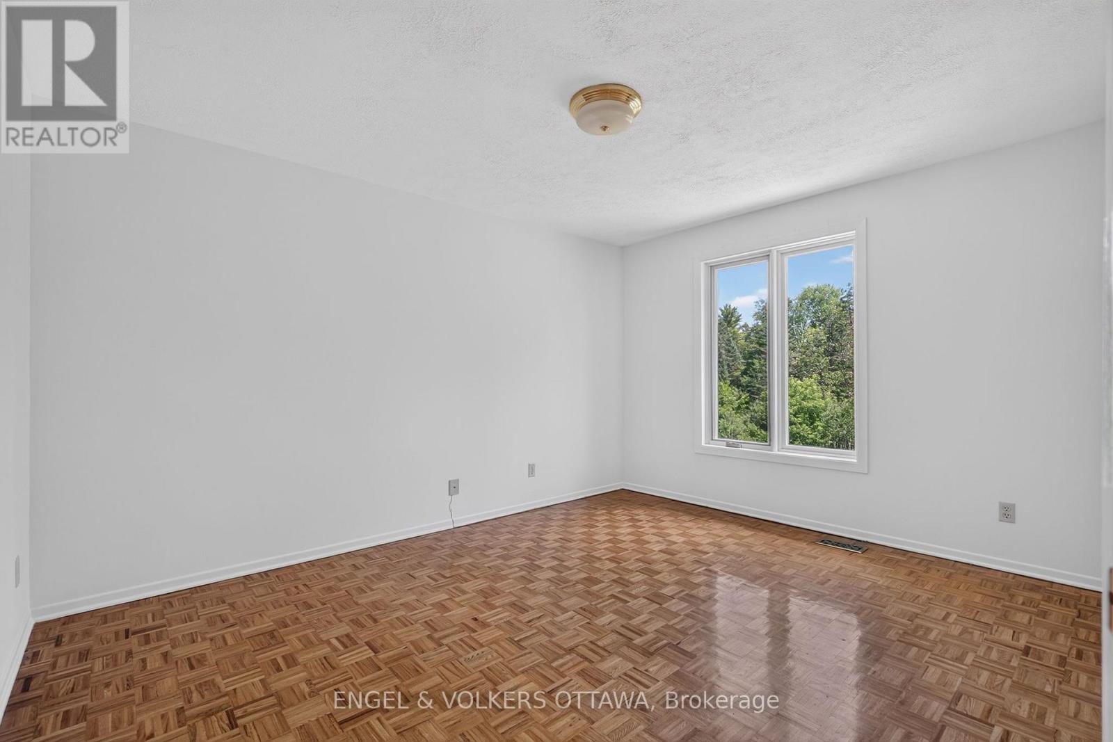 760 Kerwin Road, Ottawa, ON - Indoor Photo Showing Other Room