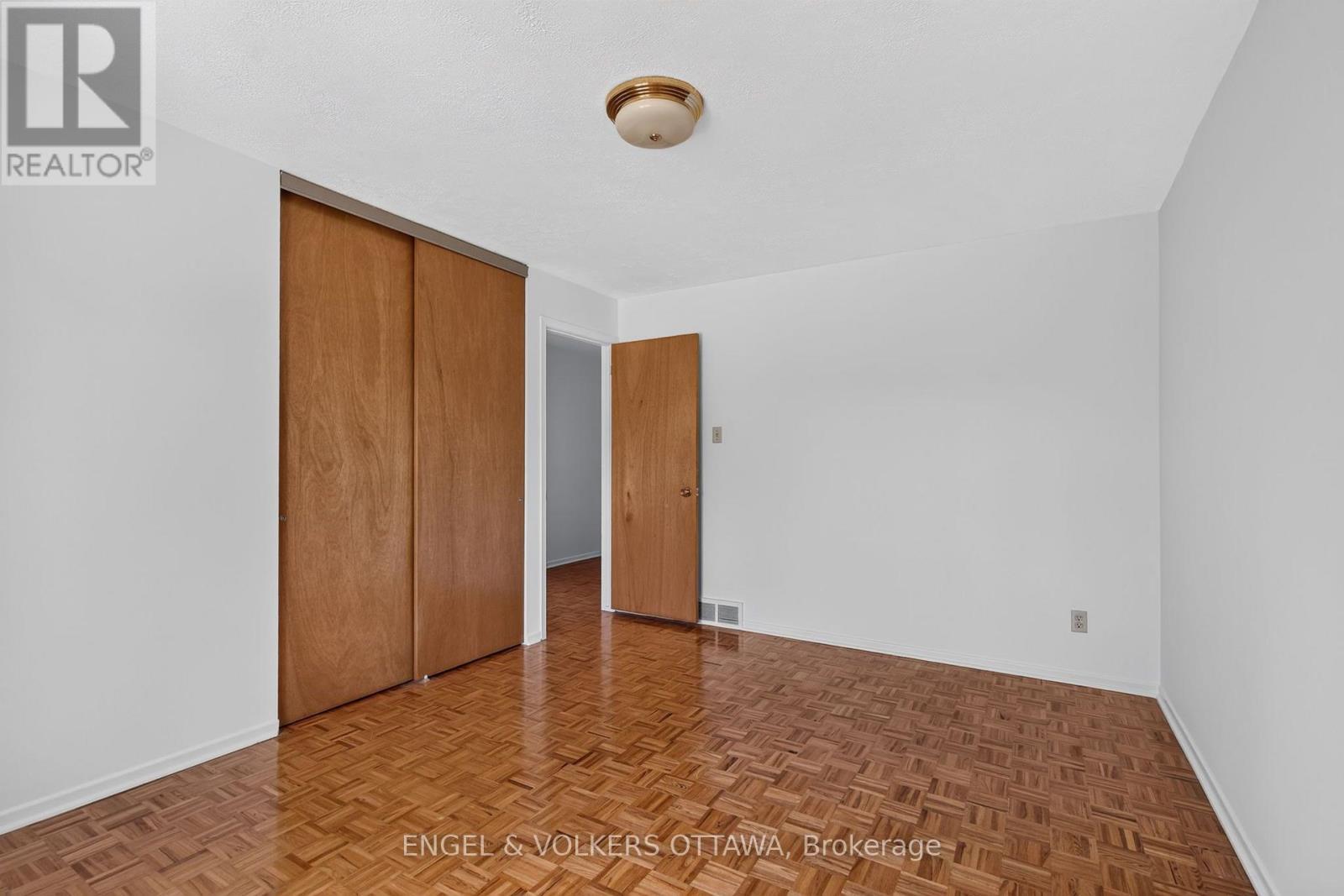 760 Kerwin Road, Ottawa, ON - Indoor Photo Showing Other Room