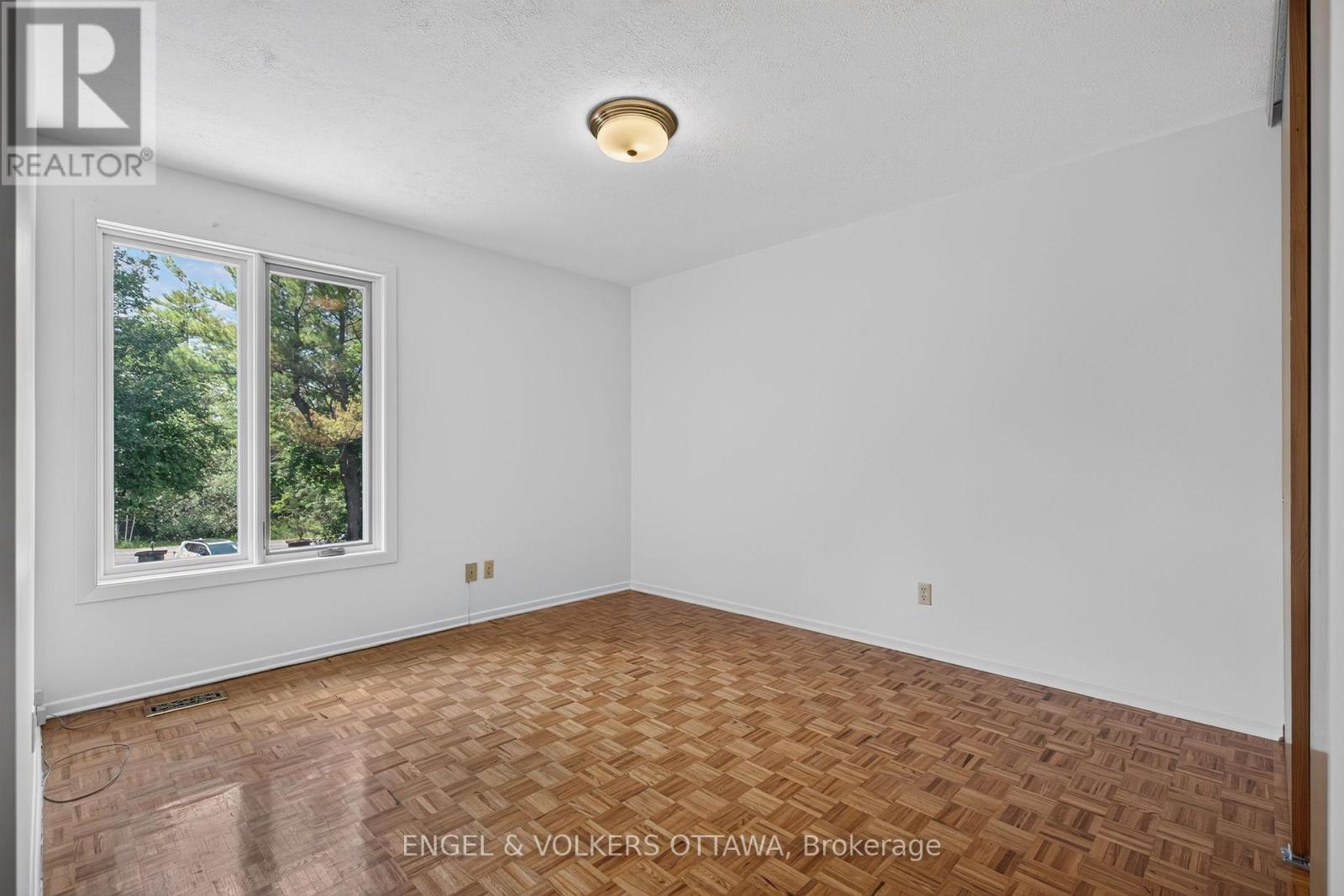 760 Kerwin Road, Ottawa, ON - Indoor Photo Showing Other Room