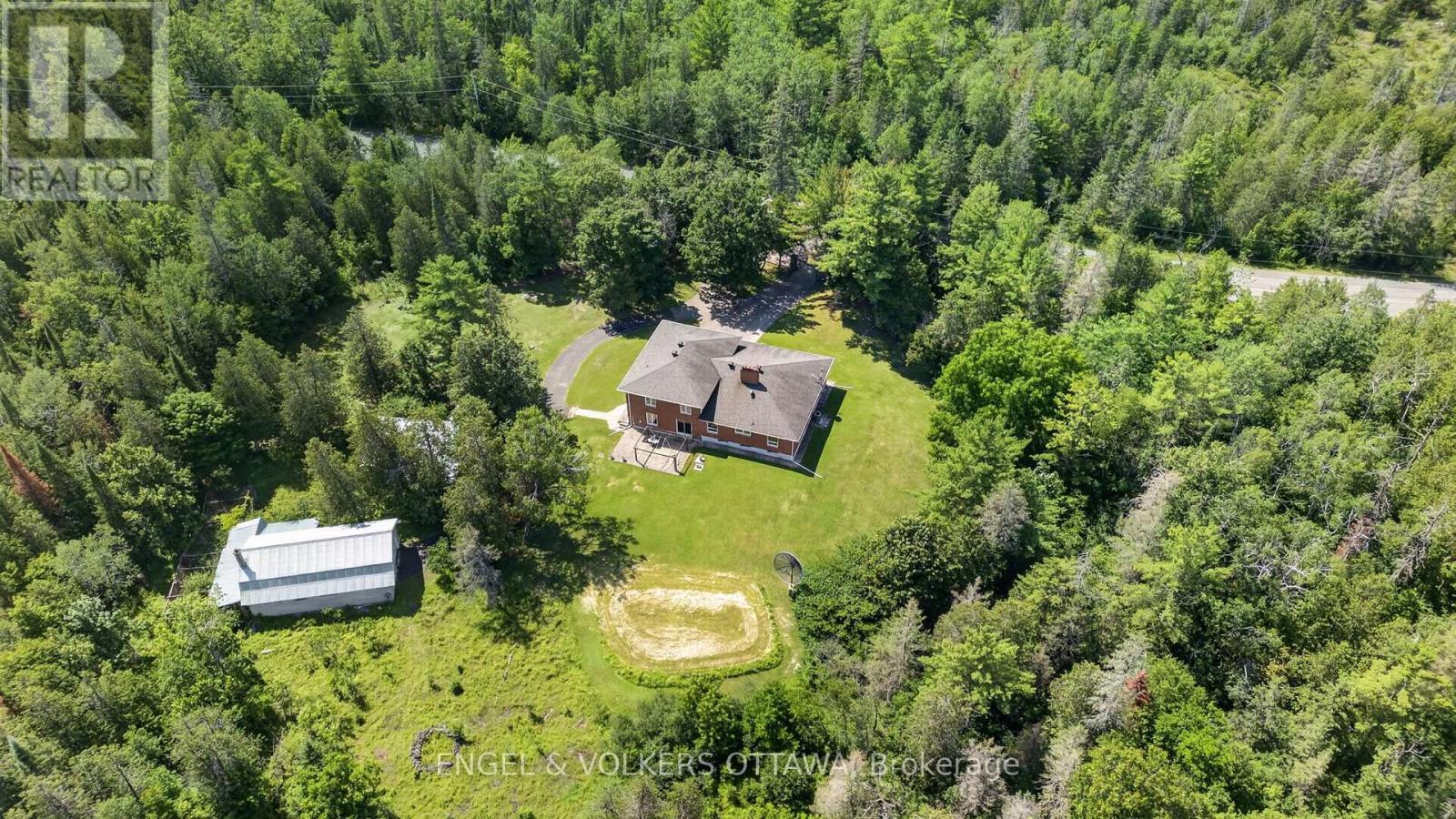760 Kerwin Road, Ottawa, ON - Outdoor With View