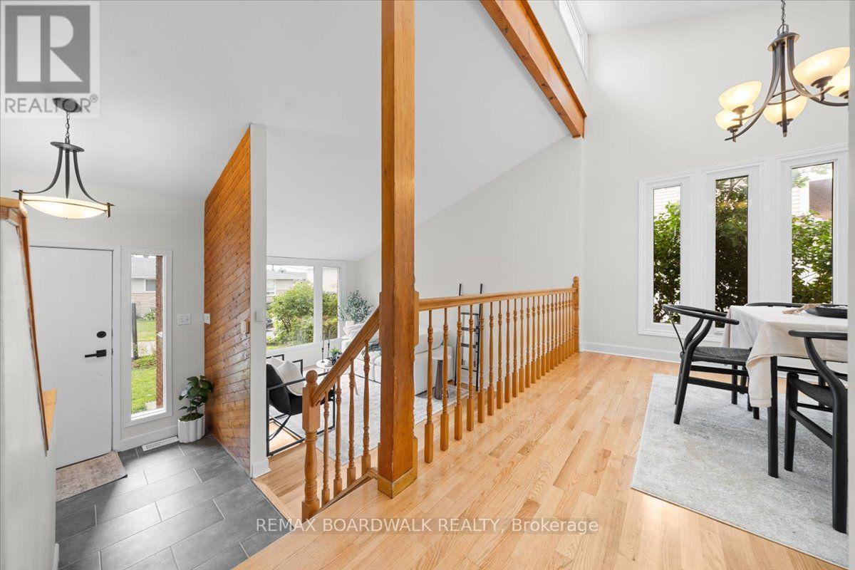 1219 Notting Hill Avenue, Ottawa, ON - Indoor Photo Showing Other Room