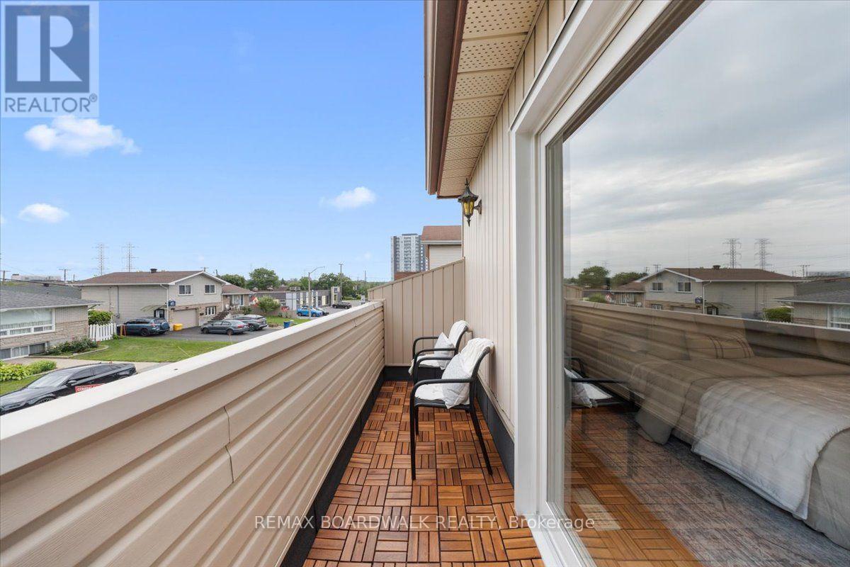 1219 Notting Hill Avenue, Ottawa, ON - Outdoor With Balcony With Exterior
