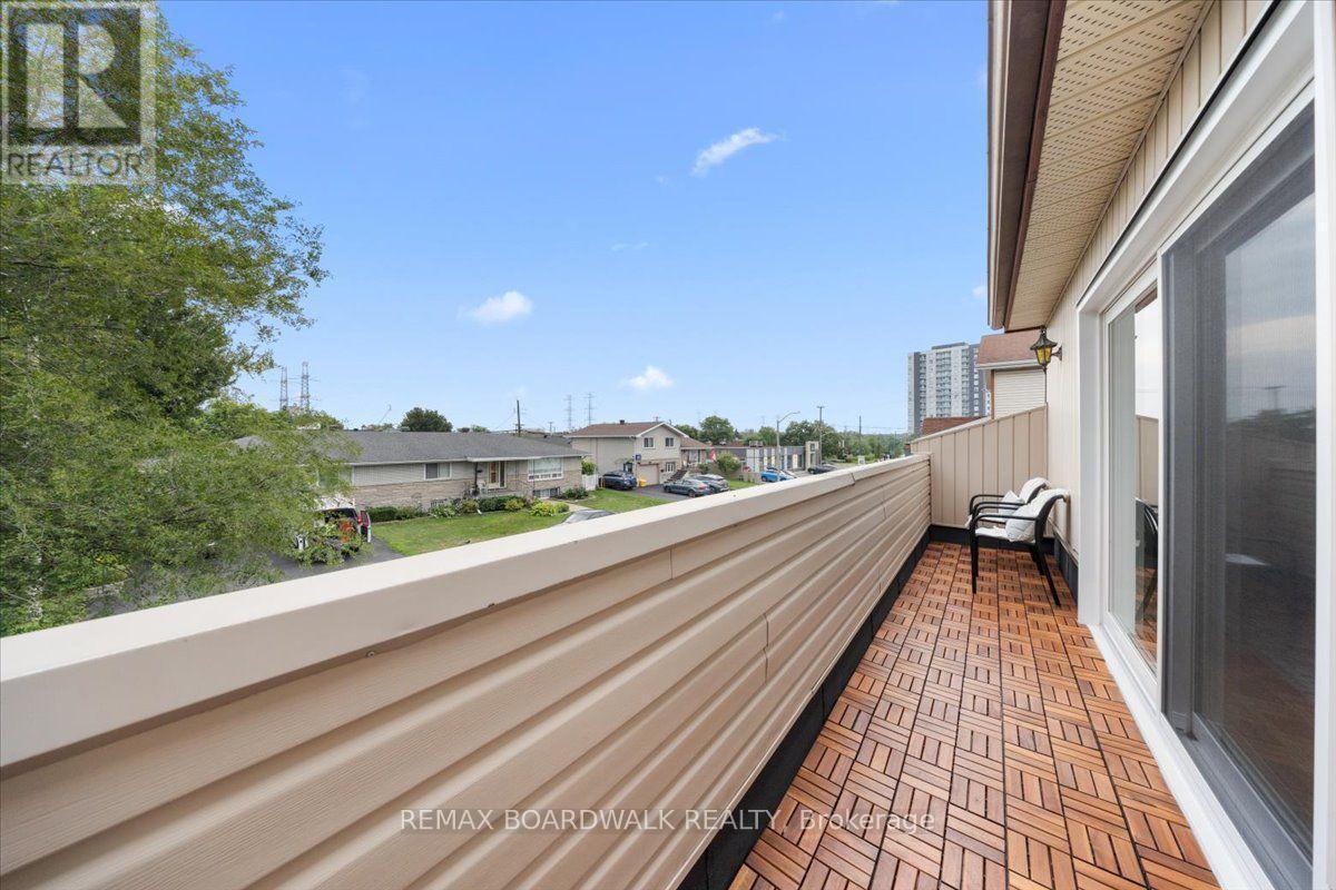 1219 Notting Hill Avenue, Ottawa, ON - Outdoor With Balcony