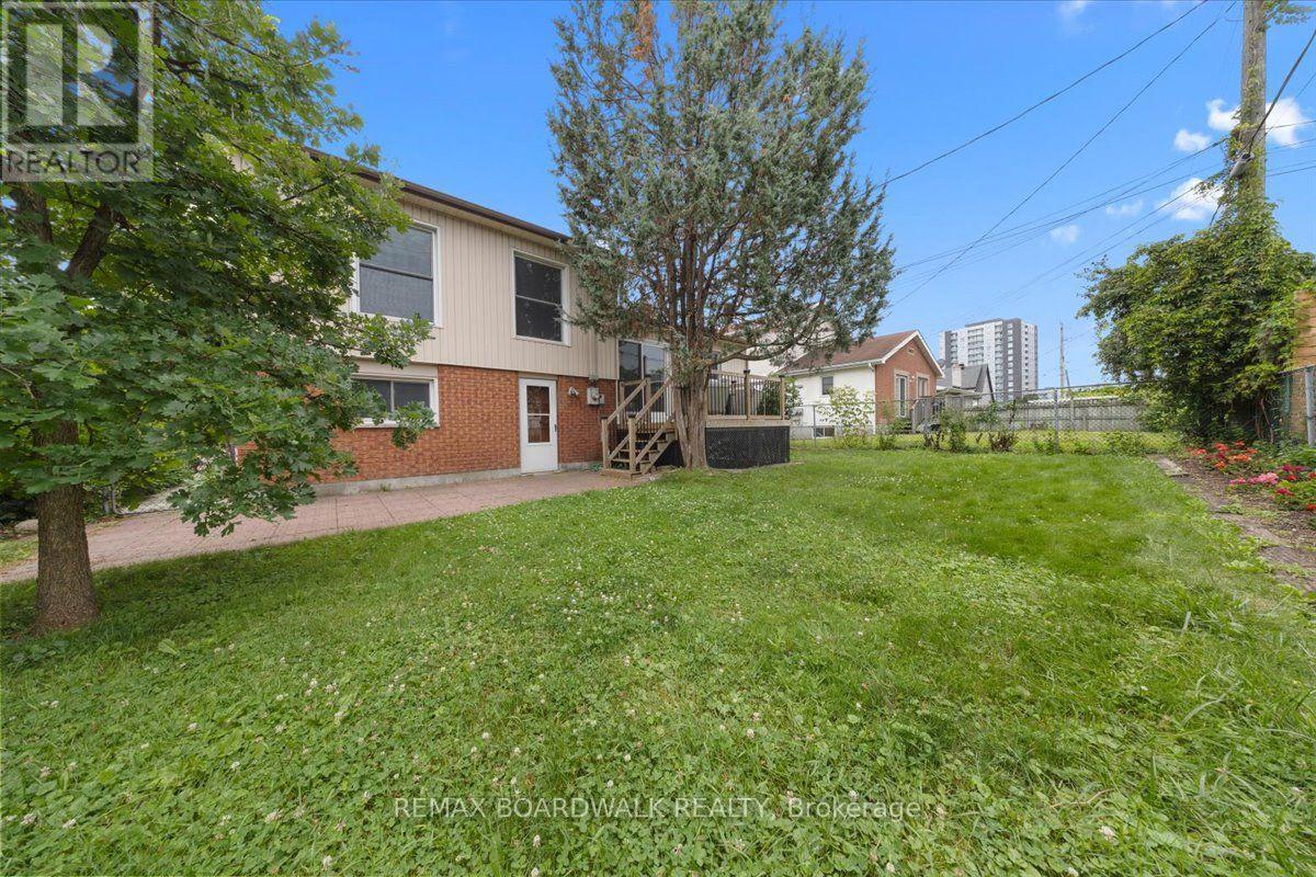 1219 Notting Hill Avenue, Ottawa, ON - Outdoor