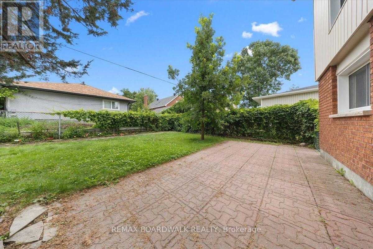 1219 Notting Hill Avenue, Ottawa, ON - Outdoor