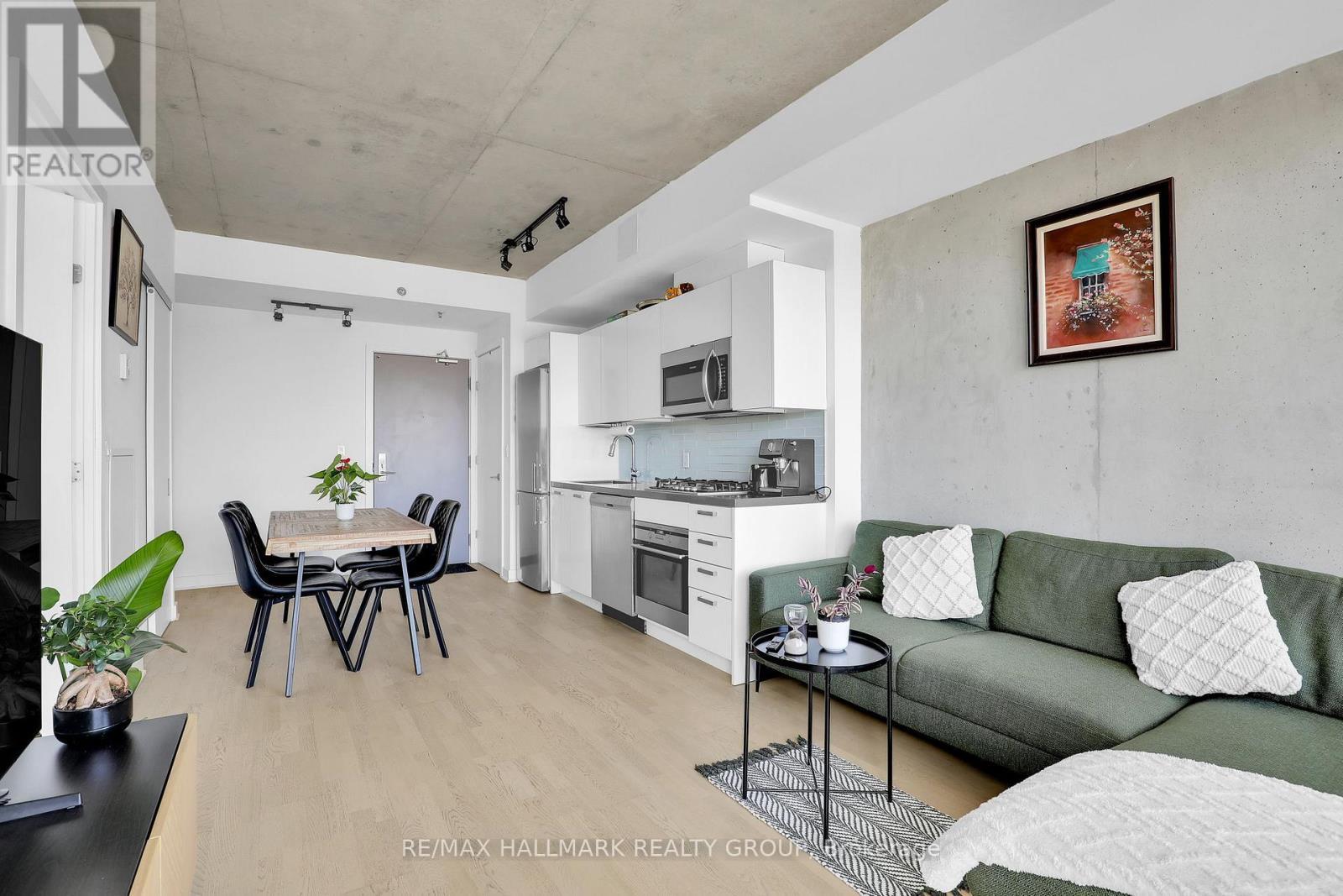 1204 - 203 Catherine Street, Ottawa, ON - Indoor