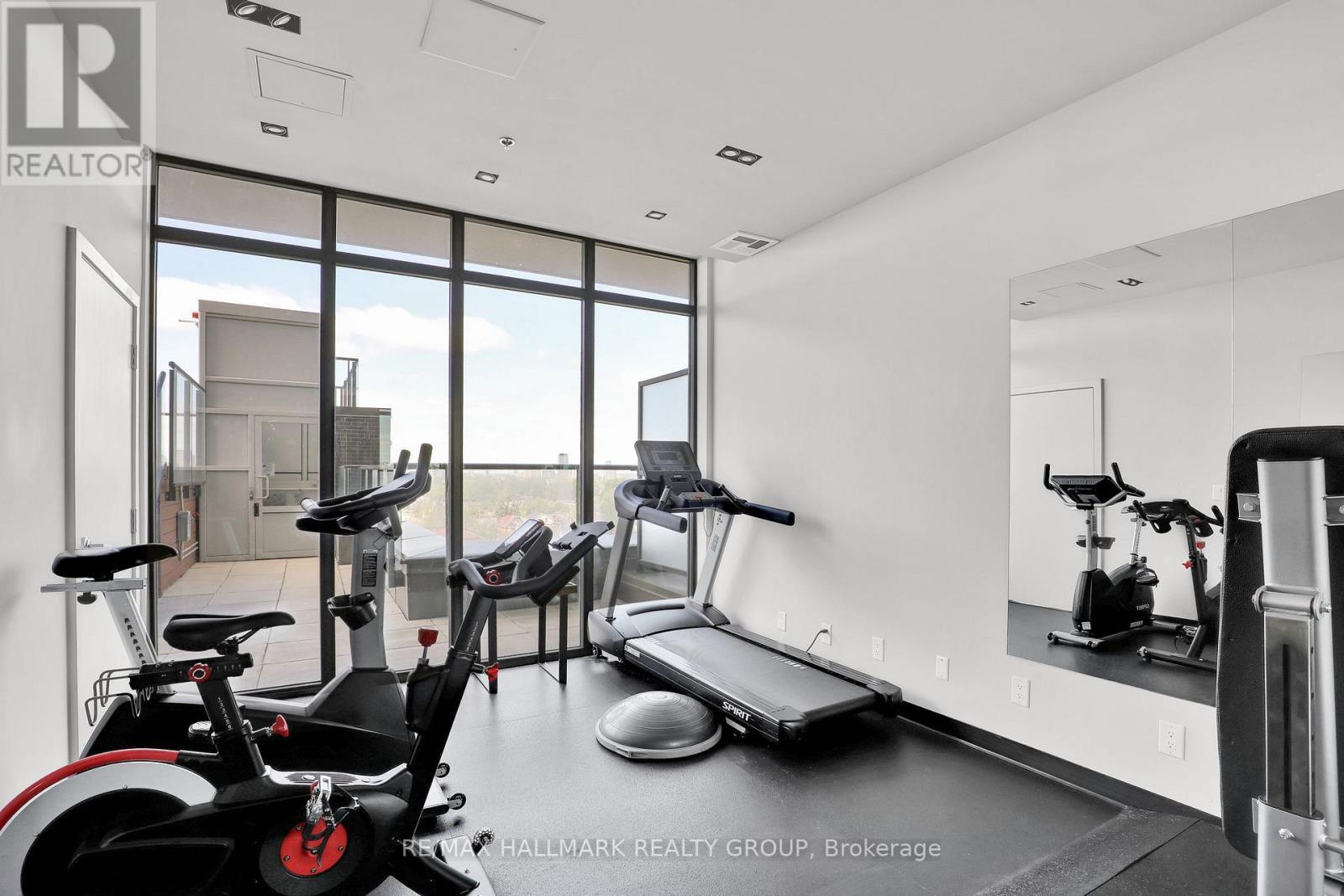 1204 - 203 Catherine Street, Ottawa, ON - Indoor Photo Showing Gym Room
