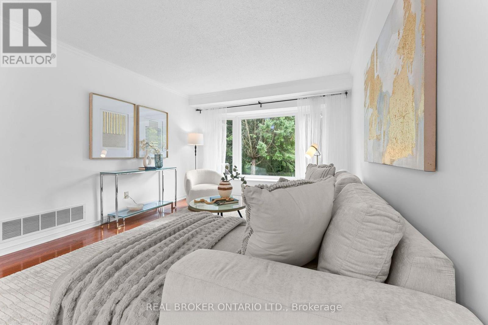 1 Baronial Court, Toronto, ON - Indoor