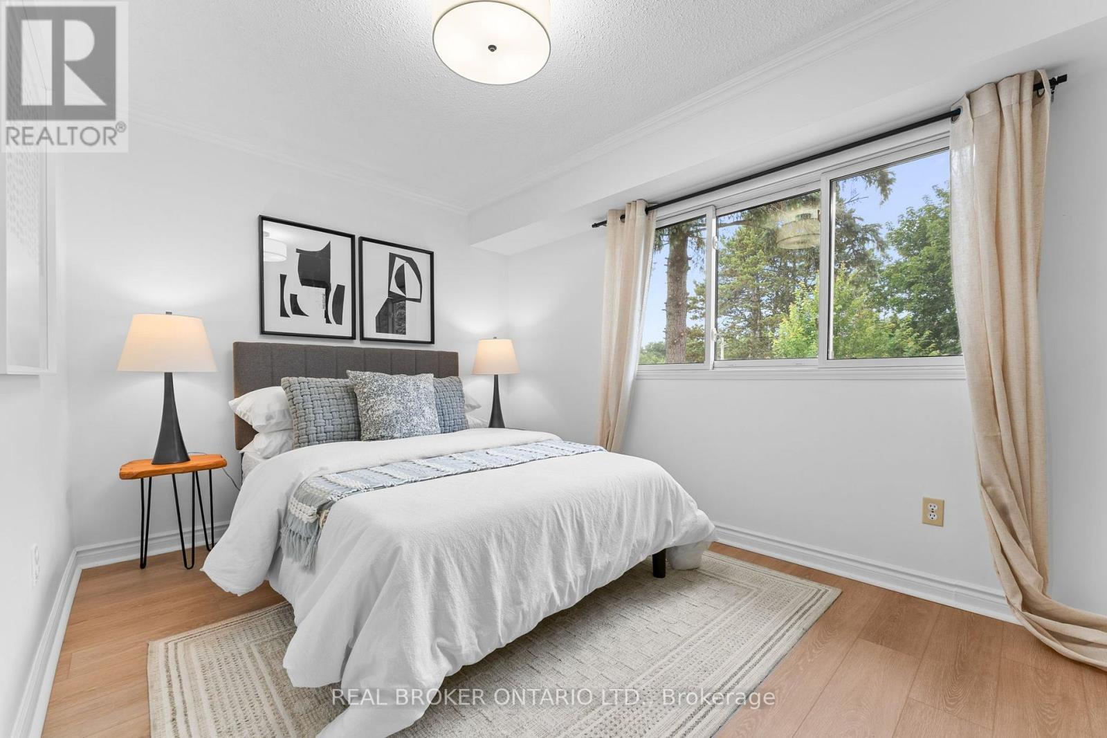 1 Baronial Court, Toronto, ON - Indoor Photo Showing Bedroom