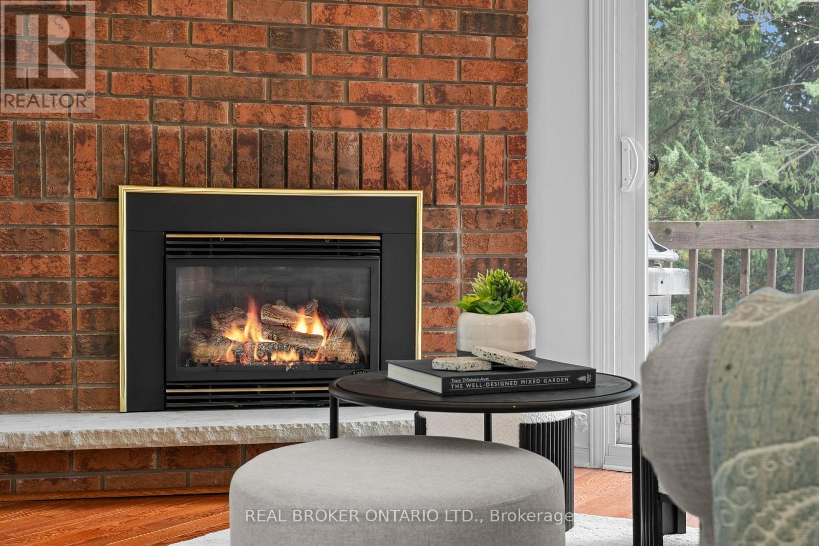 1 Baronial Court, Toronto, ON - Indoor Photo Showing Living Room With Fireplace