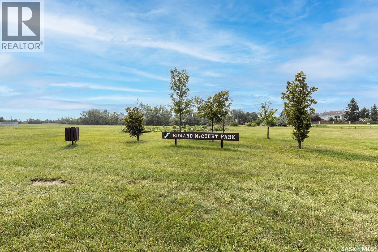 350 Guelph Crescent, Saskatoon, SK - Outdoor With View