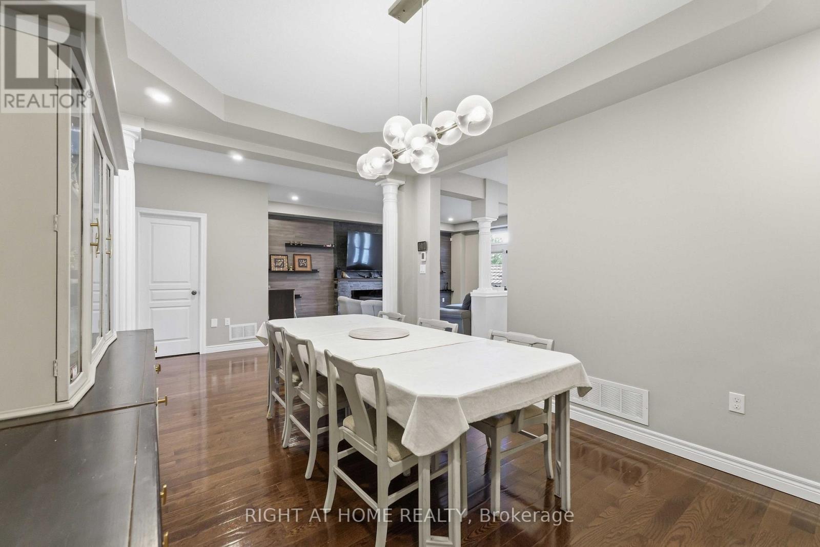 212 Chartwell Circle, Hamilton, ON