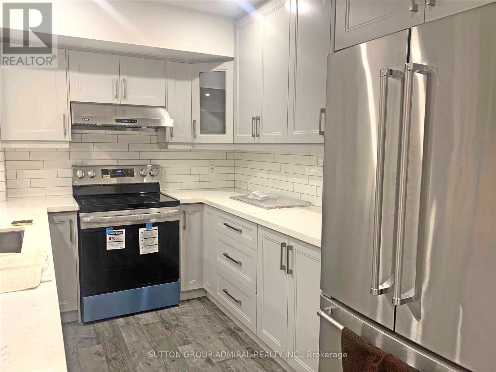356 - 3 Everson Drive, Toronto, ON - Indoor Photo Showing Kitchen