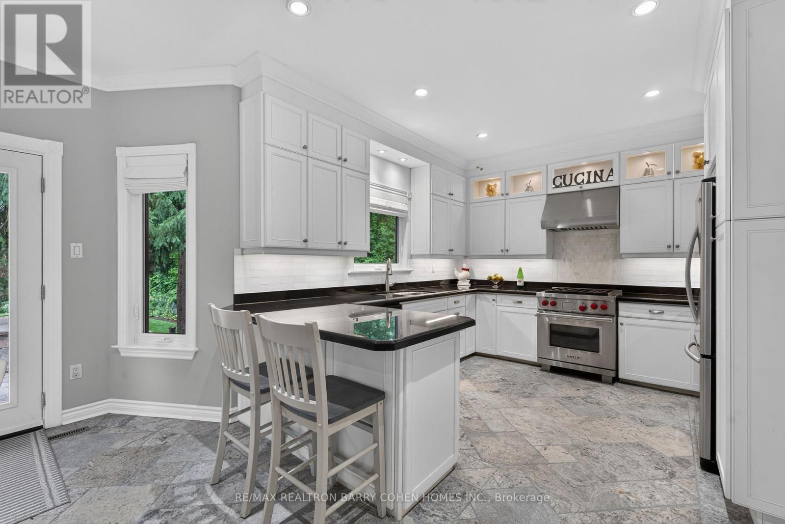 110 Upper Canada Drive, Toronto, ON - Indoor Photo Showing Kitchen