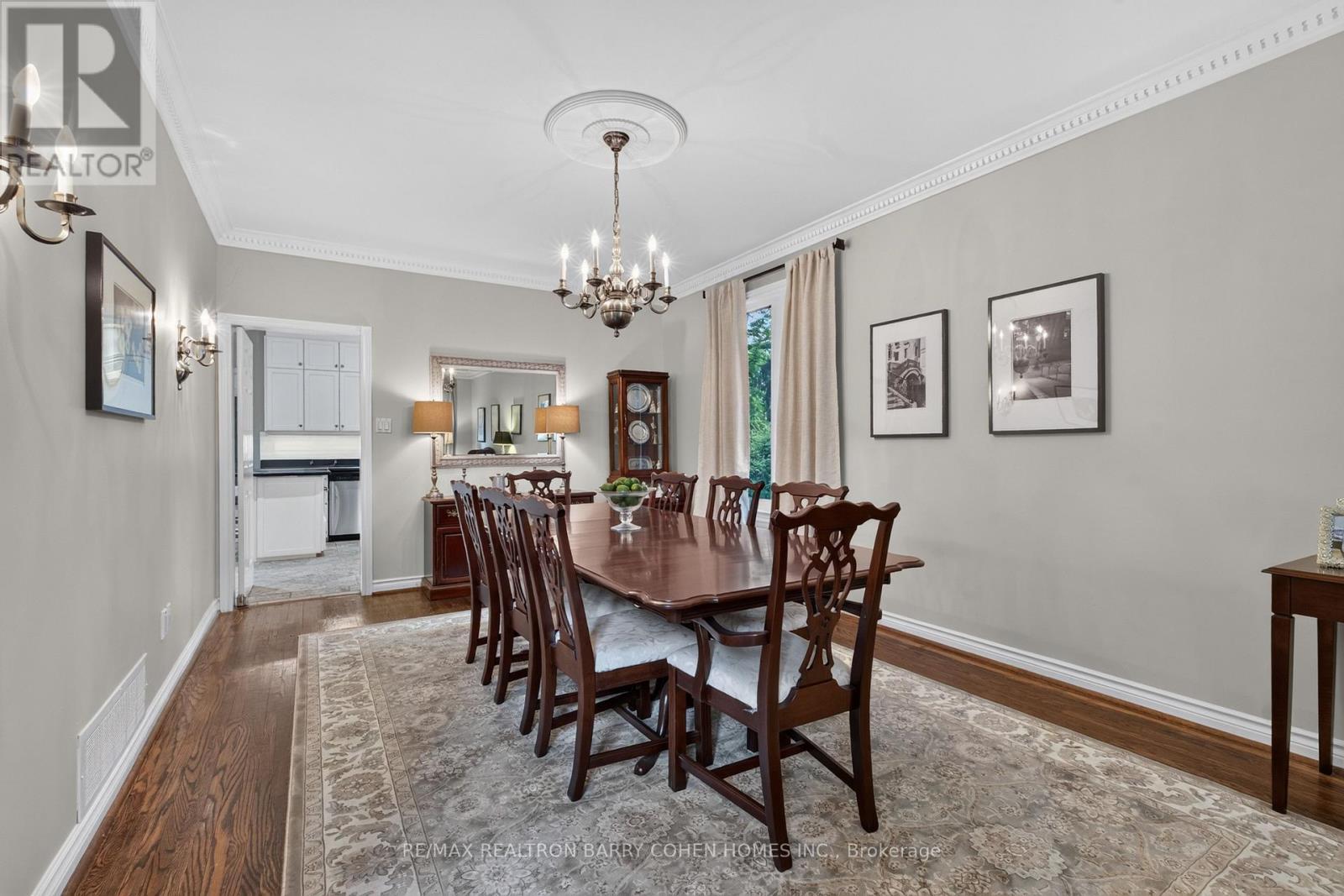110 Upper Canada Drive, Toronto, ON - Indoor Photo Showing Dining Room