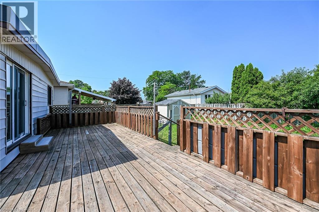 18 Coral Drive, Hamilton, ON - Outdoor With Deck Patio Veranda With Exterior