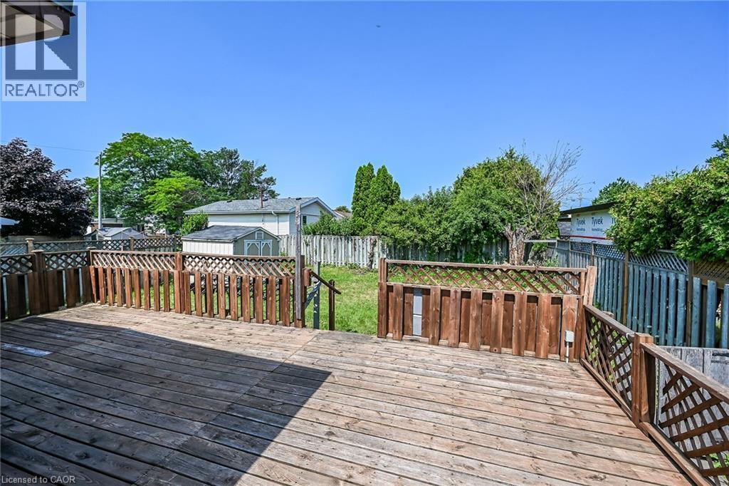 18 Coral Drive, Hamilton, ON - Outdoor With Deck Patio Veranda