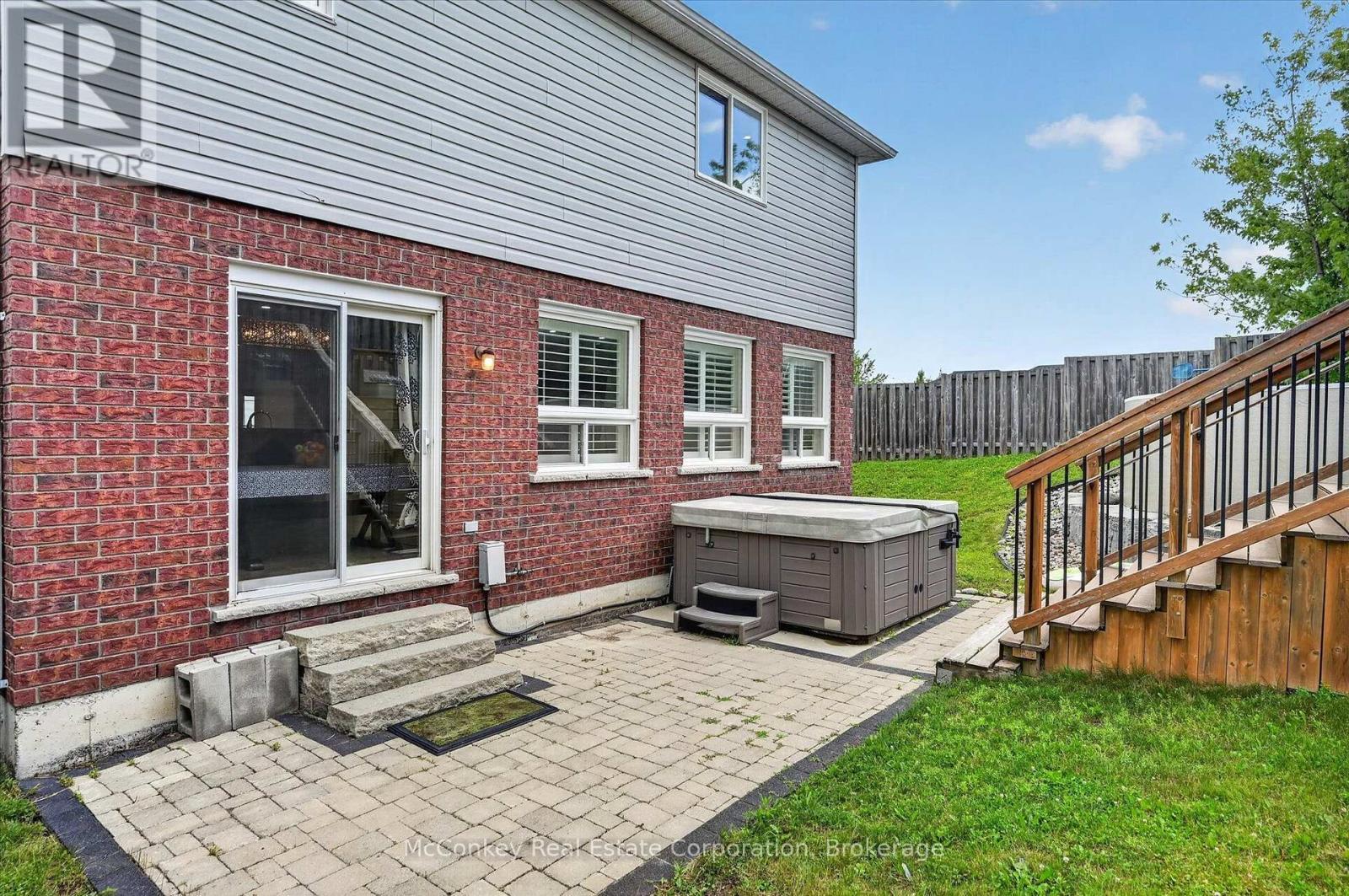 609 Ackerman Crescent, Peterborough (Monaghan Ward 2), ON - Outdoor With Exterior
