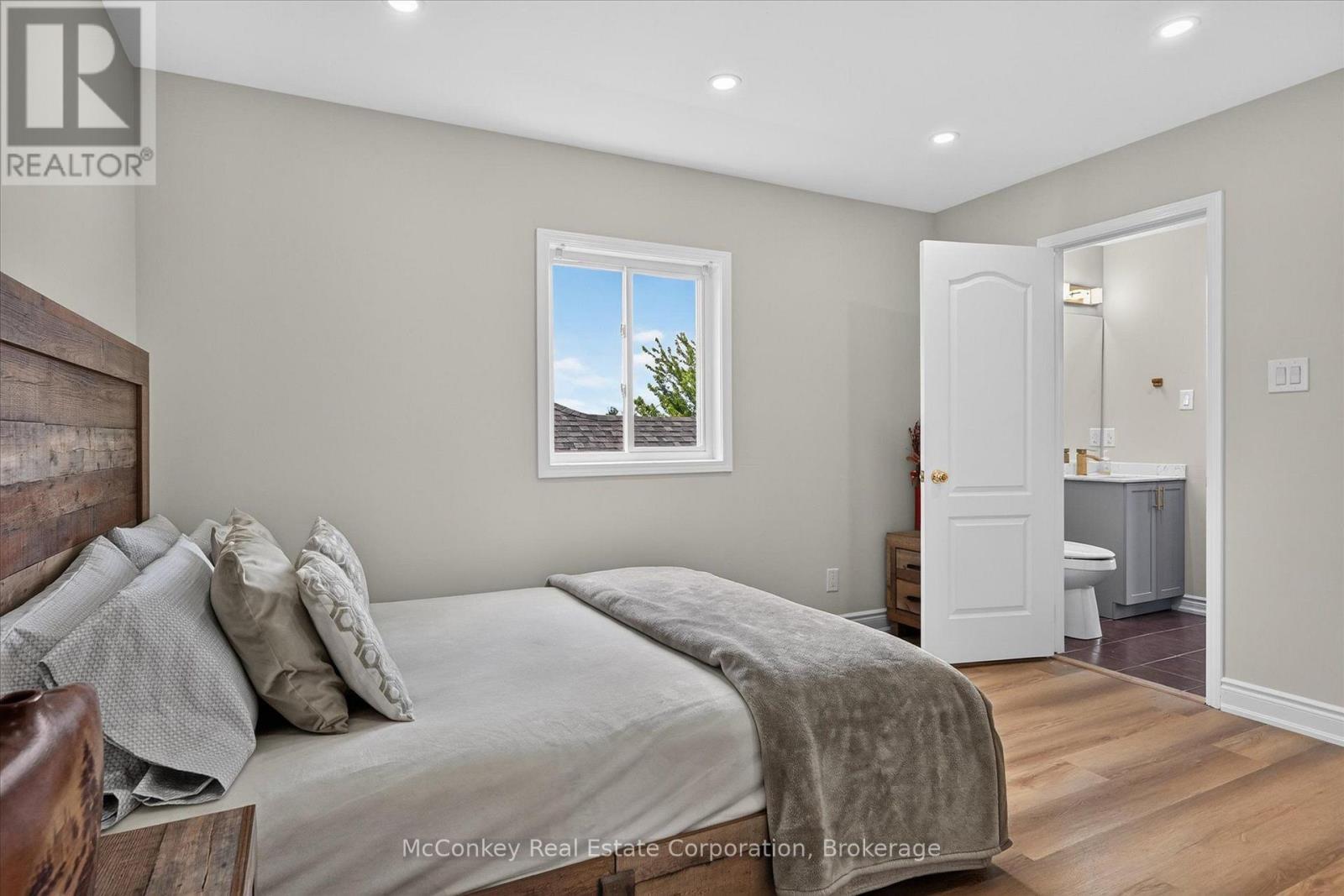 2nd Floor Bedroom #3 - 609 Ackerman Crescent, Peterborough (Monaghan Ward 2), ON - Indoor Photo Showing Bedroom