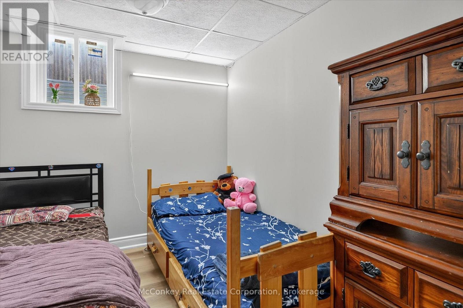 609 Ackerman Crescent, Peterborough (Monaghan Ward 2), ON - Indoor Photo Showing Bedroom