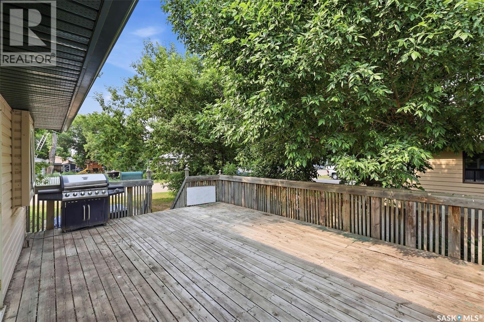 114 First Avenue W, Vanscoy, SK - Outdoor With Deck Patio Veranda