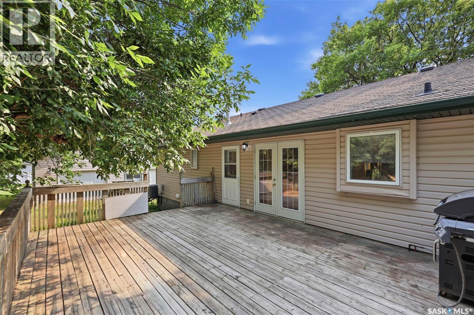 114 First Avenue W, Vanscoy, SK - Outdoor With Deck Patio Veranda With Exterior