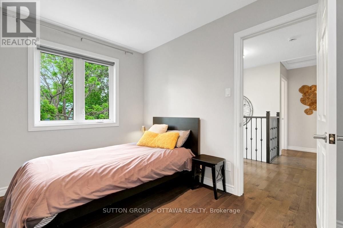 1234 Anoka Street, Ottawa, ON - Indoor Photo Showing Bedroom