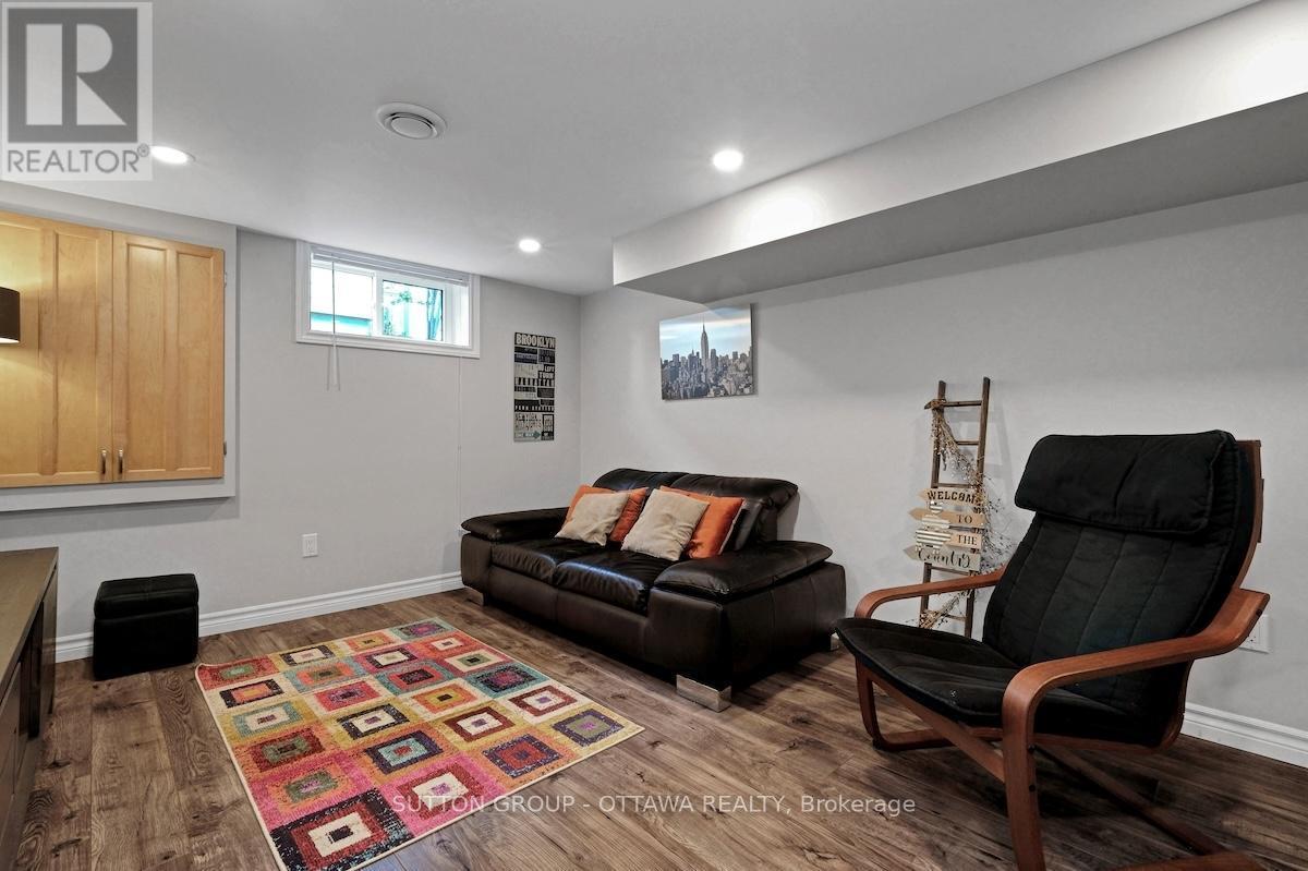1234 Anoka Street, Ottawa, ON - Indoor