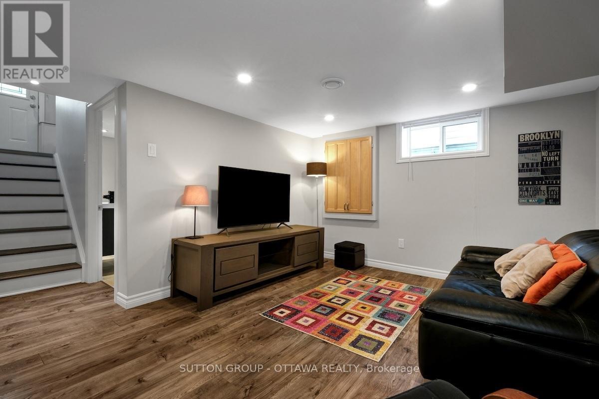 1234 Anoka Street, Ottawa, ON - Indoor