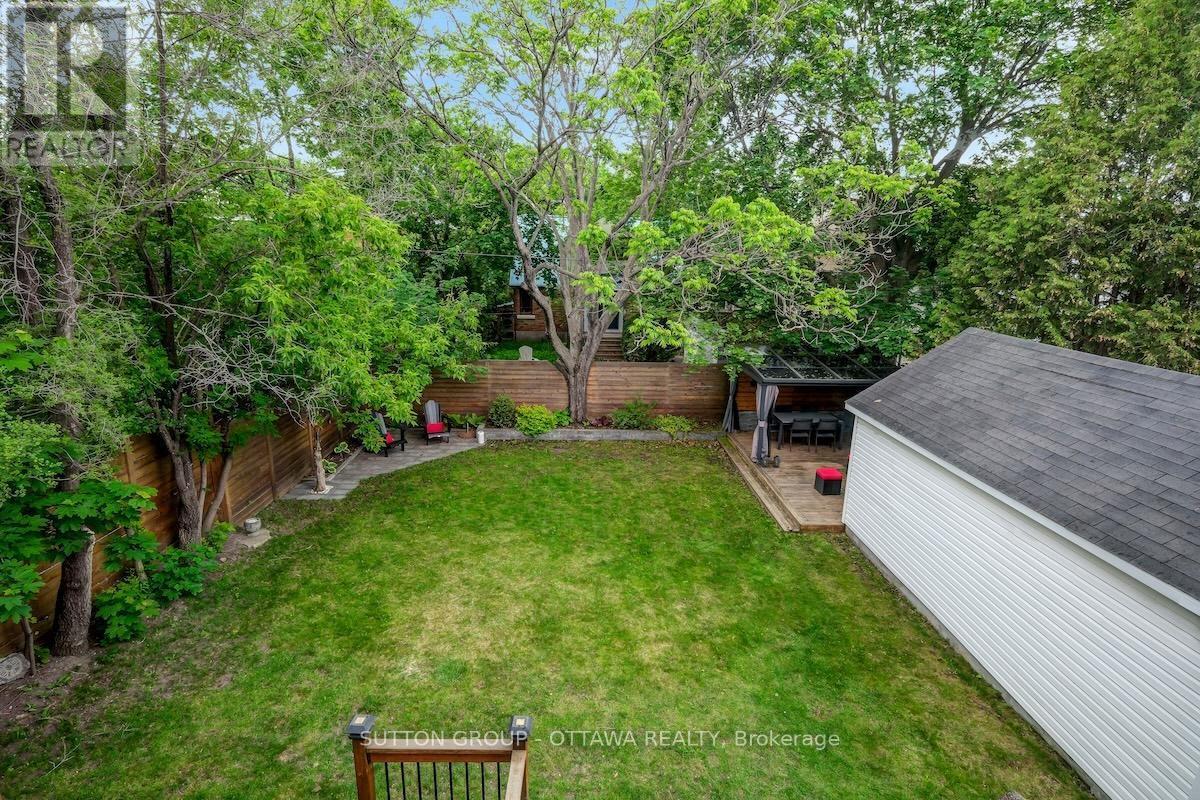 1234 Anoka Street, Ottawa, ON - Outdoor