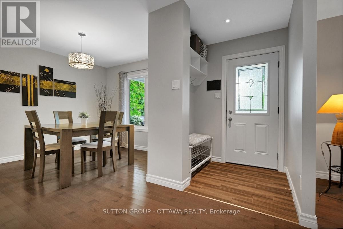 1234 Anoka Street, Ottawa, ON - Indoor Photo Showing Dining Room