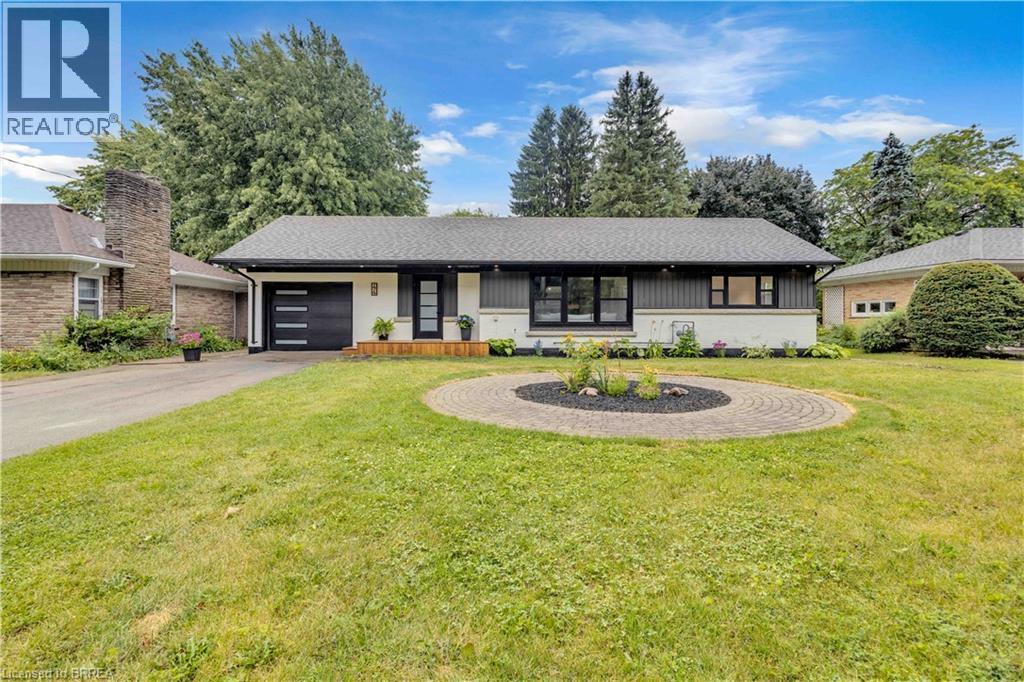 44 Tyrell Street, Simcoe, ON - Outdoor With Deck Patio Veranda With Facade