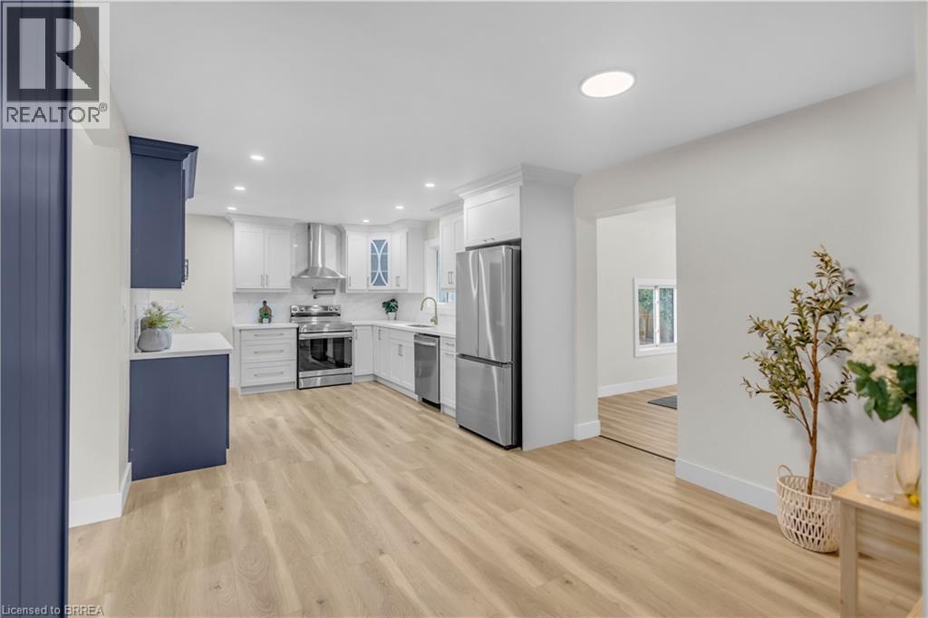 44 Tyrell Street, Simcoe, ON - Indoor Photo Showing Kitchen