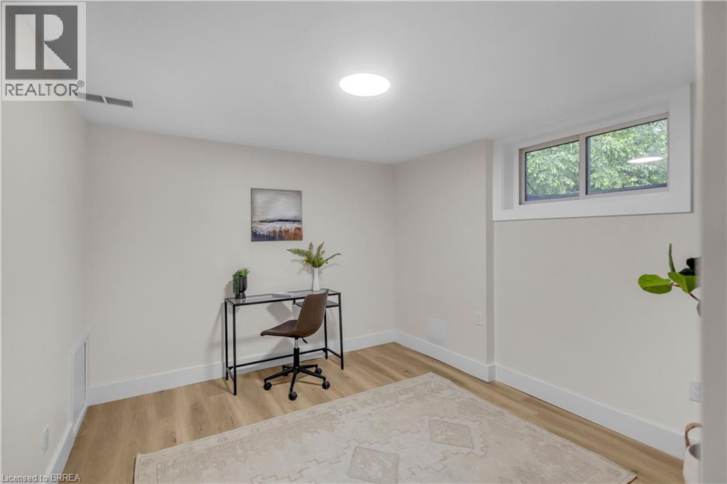 44 Tyrell Street, Simcoe, ON - Indoor