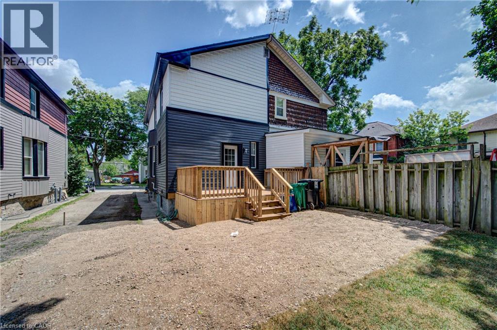 26 Richardson Street, Cambridge, ON - Outdoor With Exterior