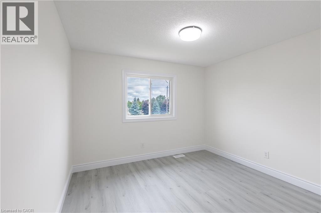 59 Iron Gate Street, Kitchener, ON - Indoor Photo Showing Other Room