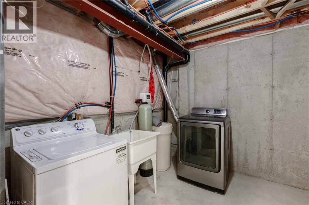 59 Iron Gate Street, Kitchener, ON - Indoor Photo Showing Laundry Room