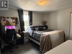 Upper unit #B - 