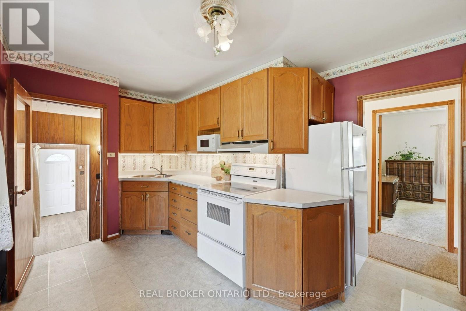 158 Diagonal Road, North Huron, ON - Indoor Photo Showing Kitchen
