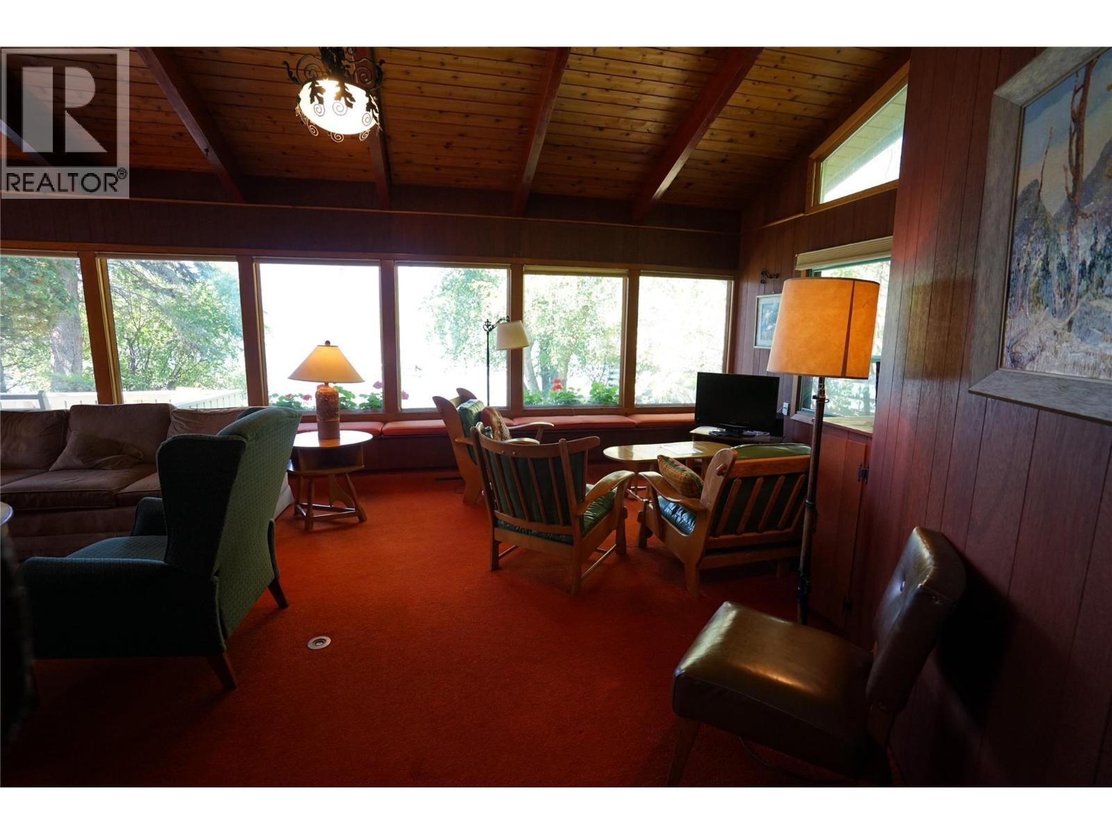4806 Andreen Road, Windermere, BC - Indoor