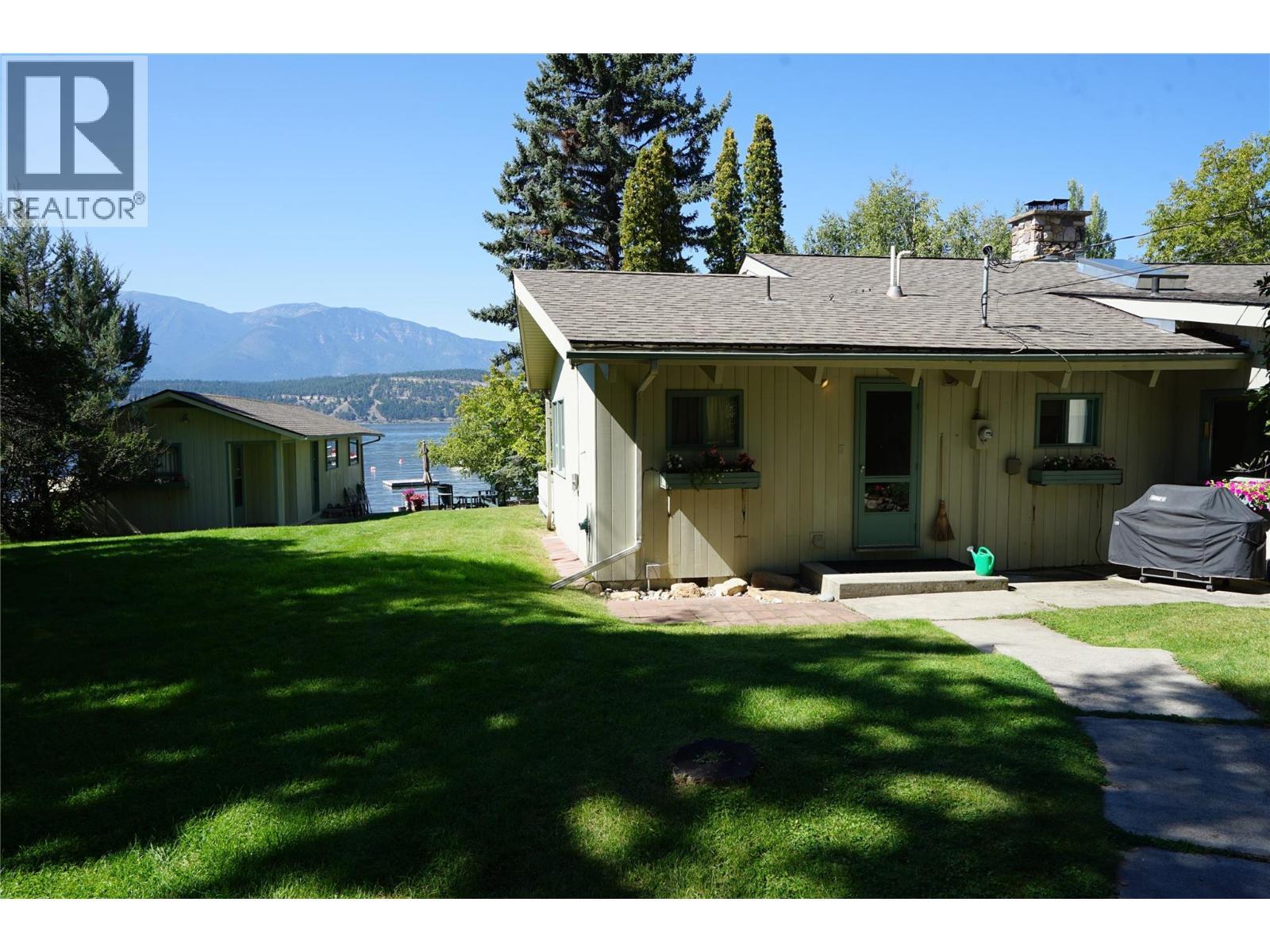 4806 Andreen Road, Windermere, BC - Outdoor
