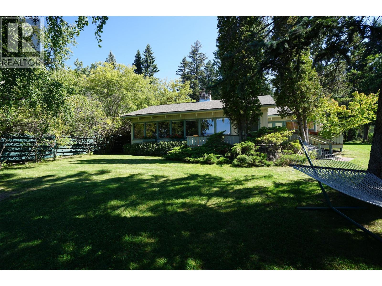 4806 Andreen Road, Windermere, BC - Outdoor