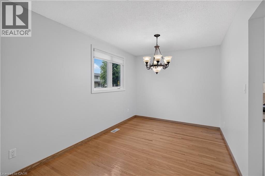 41 Darlington Drive, Hamilton, ON - Indoor Photo Showing Other Room