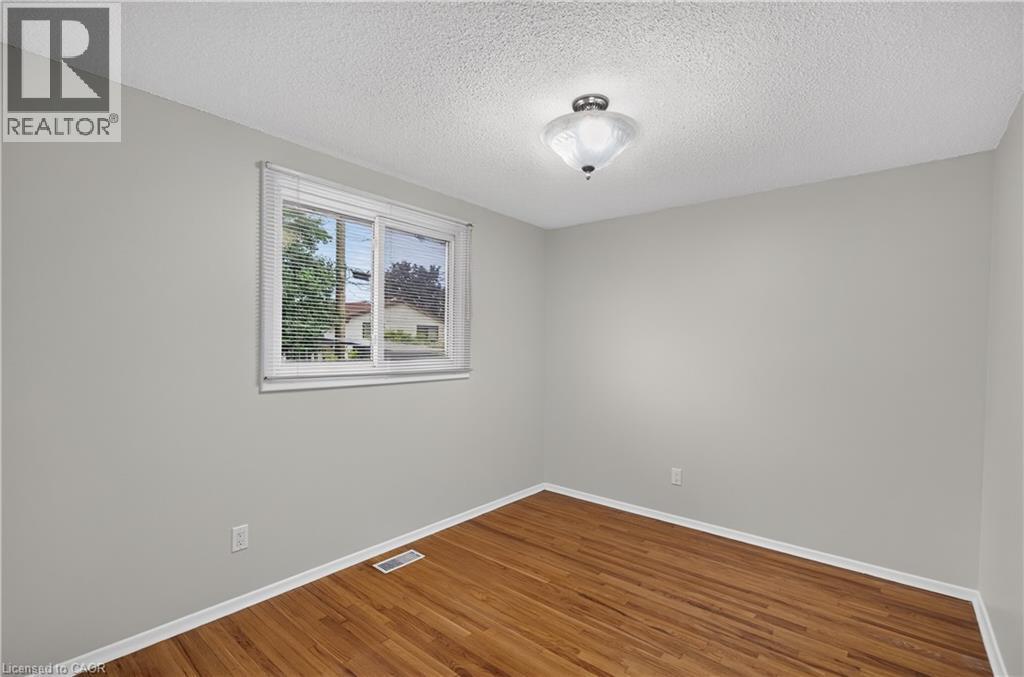 41 Darlington Drive, Hamilton, ON - Indoor Photo Showing Other Room