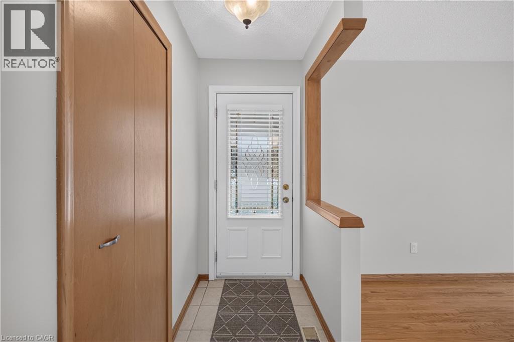 41 Darlington Drive, Hamilton, ON - Indoor Photo Showing Other Room