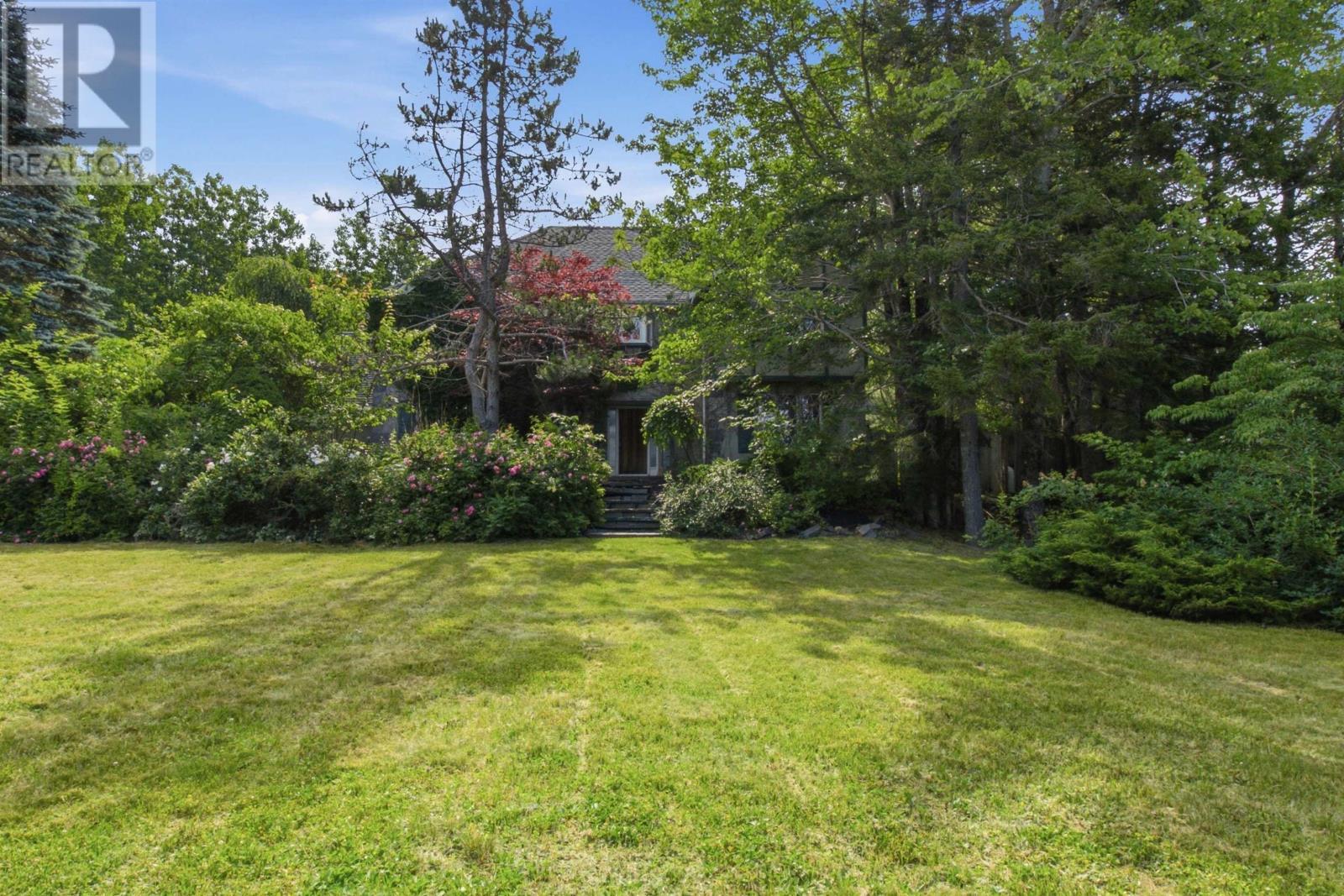 Yard - 43 Karen Avenue, Fall River, NS - Outdoor